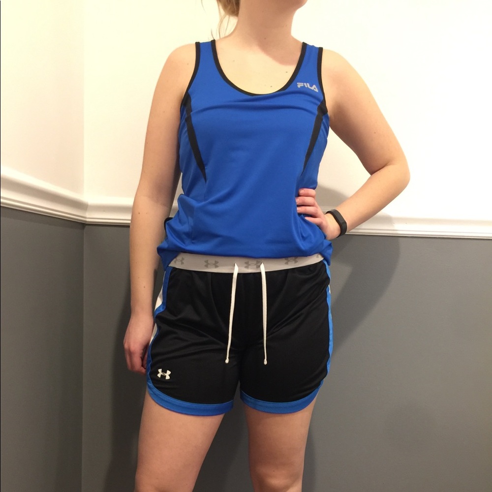Outfit: FILA tank & Under Armour shorts black/blue